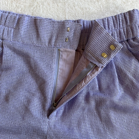 Umgee USA‎ Lilac High Waisted Pleated Dress Shorts, size M, elastic waist - Picture 5 of 13
